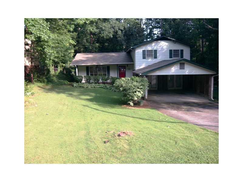 4692 Lucerne Valley Rd., Lilburn, GA 30047