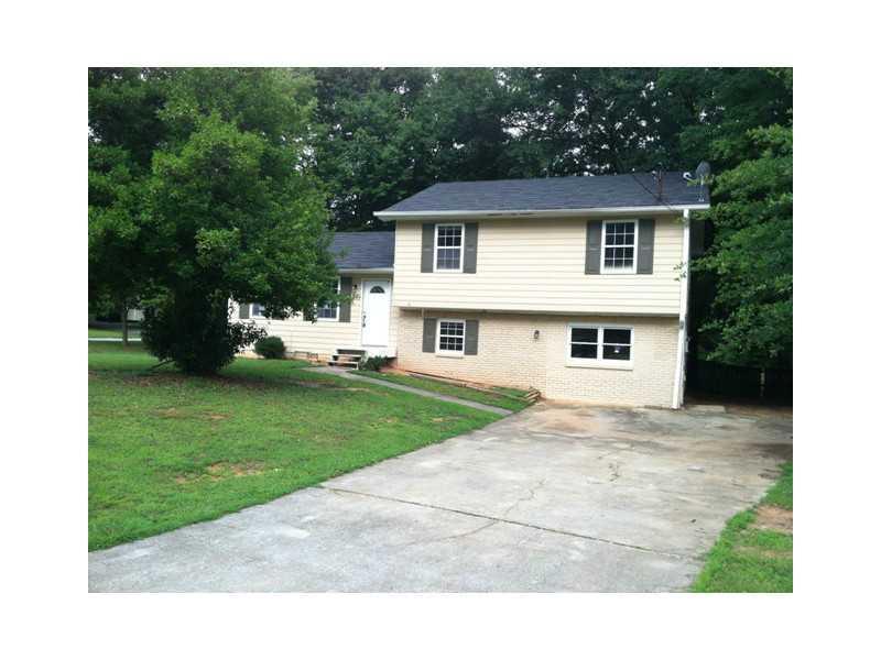 2988 Forest Ridge Ct., Powder Springs, GA 30127