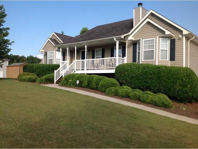 1068 Mustang Dr., Dallas, GA 30157