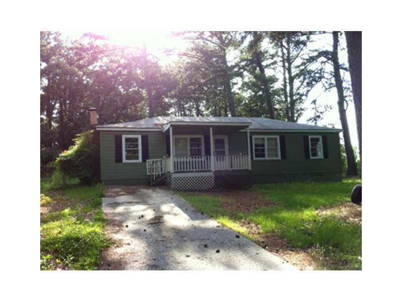 5584 Zanola Dr., Mableton, GA 30126