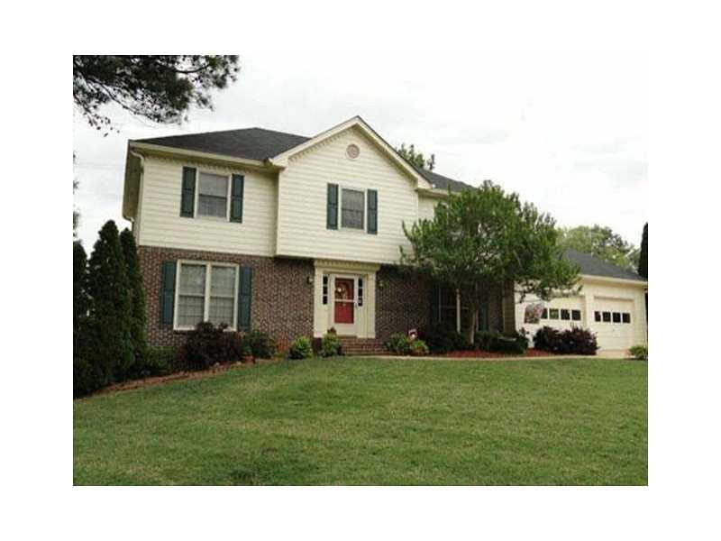 1439 Saint Michaels Ct., Lilburn, GA 30047