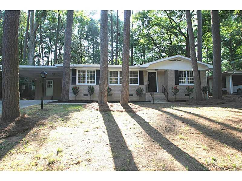 1581 Camelot Cir., Tucker, GA 30084