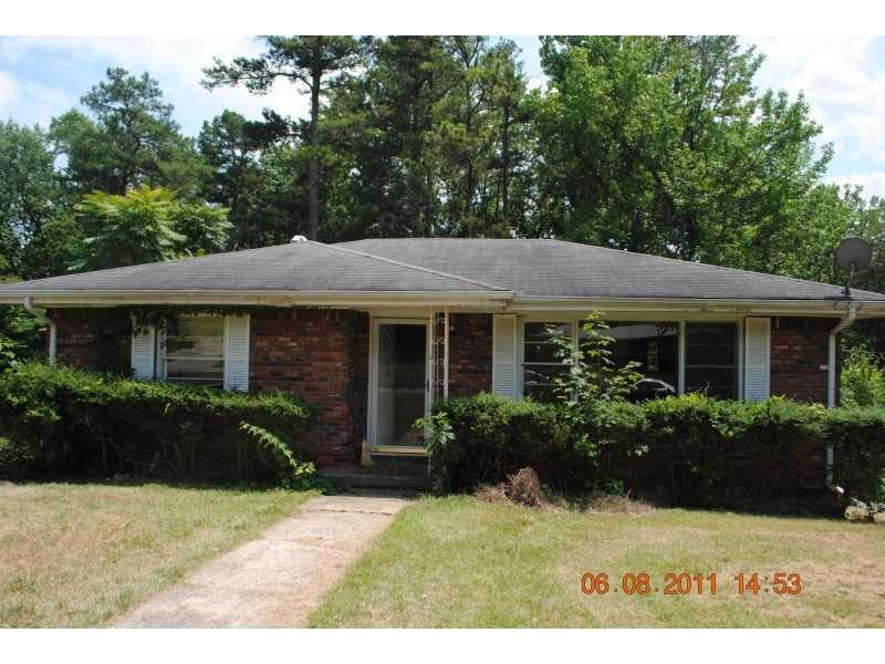 1680 Flintwood Dr., Atlanta, GA 30316