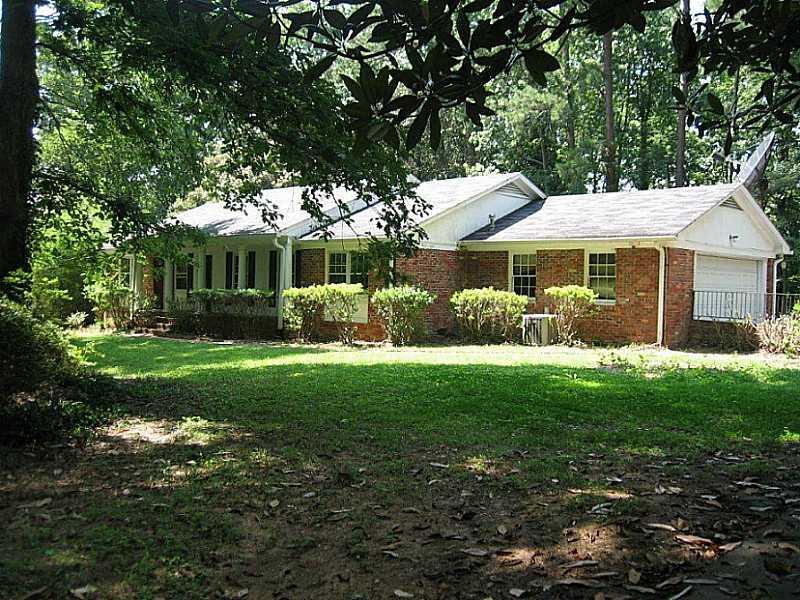 552 Valley Green Dr., Atlanta, GA 30342