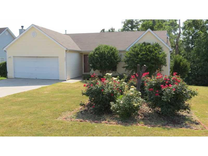 2687 Deann Dr., Ellenwood, GA 30294