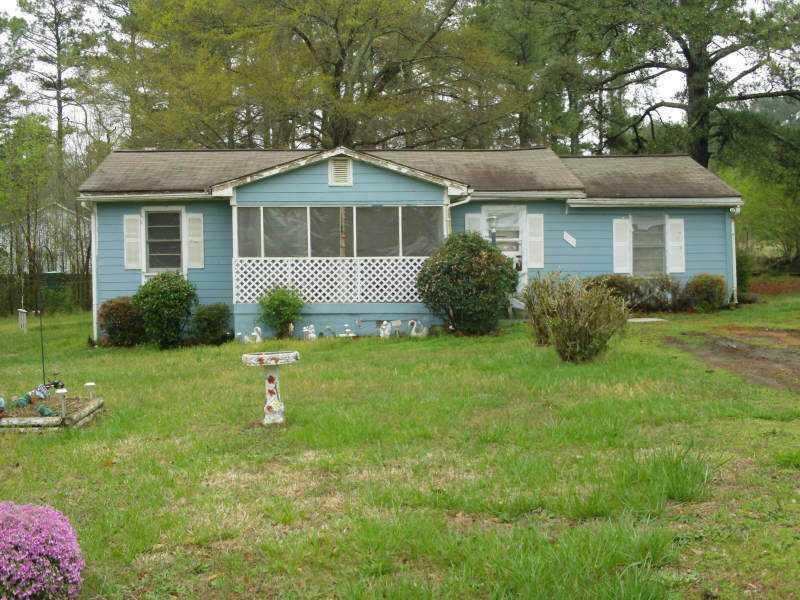 638 Arnold Mill Rd., Woodstock, GA 30188