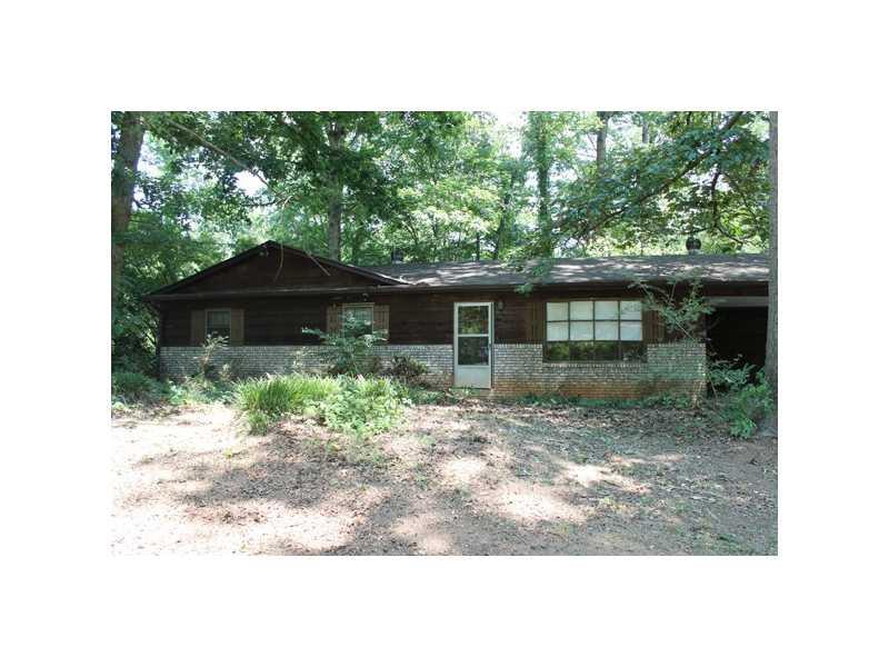 204 Jousters Ln., Lawrenceville, GA 30044