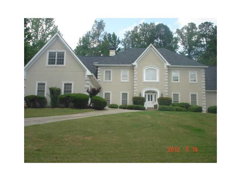 945 Brooksglen Dr., Roswell, GA 30075