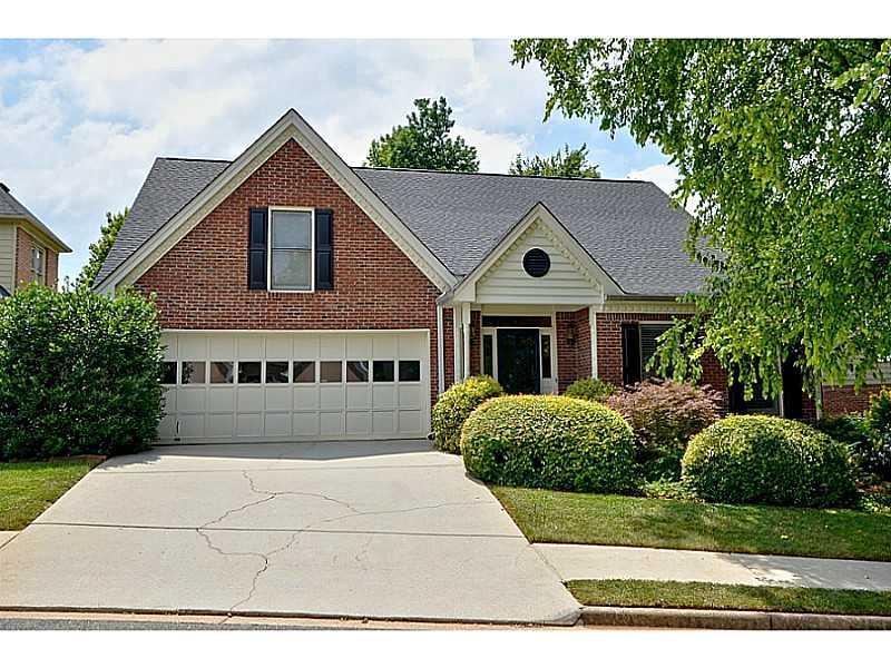 415 Shelli Ln., Roswell, GA 30075