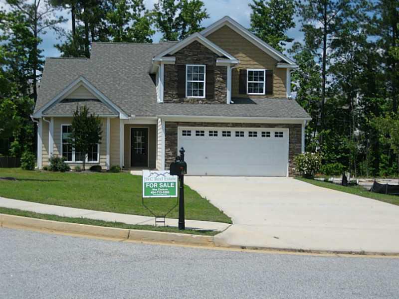 56 Black Diamond Dr., Fairburn, GA 30213