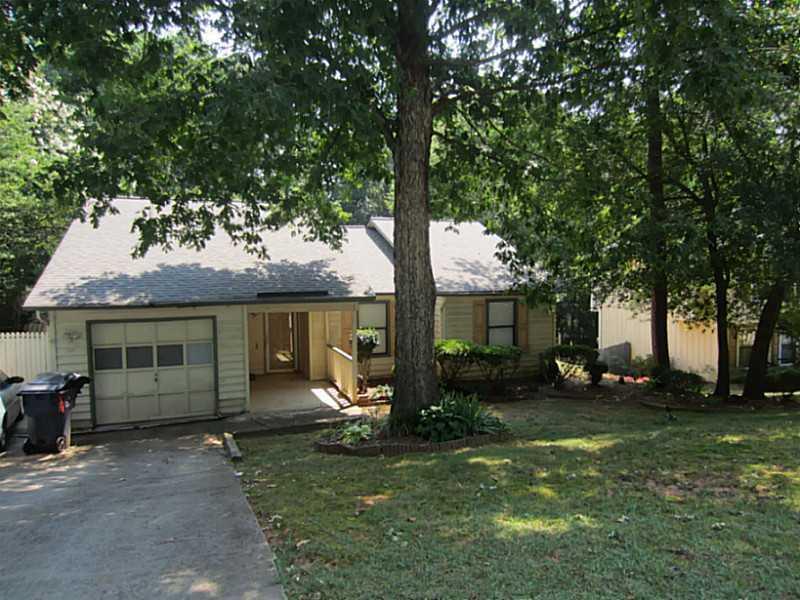 2301 Marshes Glenn Dr., Norcross, GA 30071