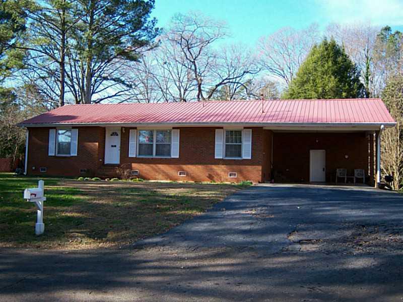 137 Ann Dr., Canton, GA 30114