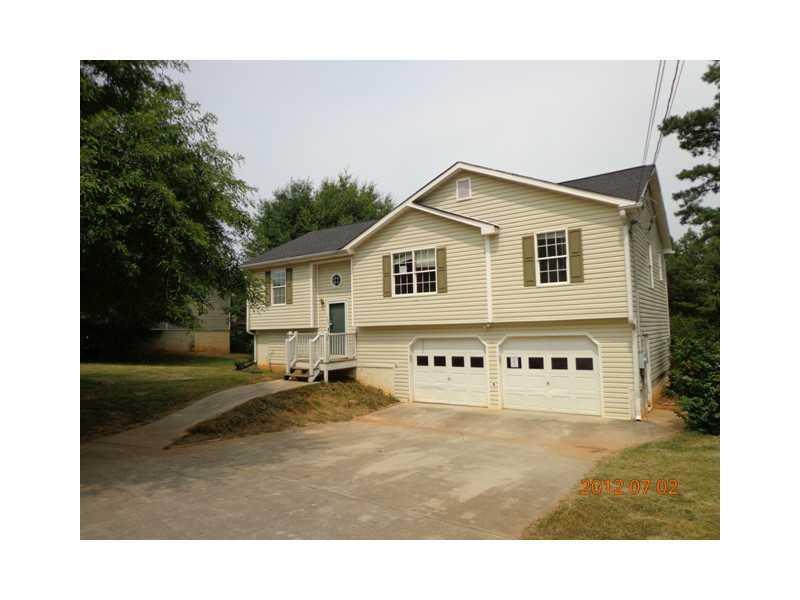 184 Burton Dr., Douglasville, GA 30134