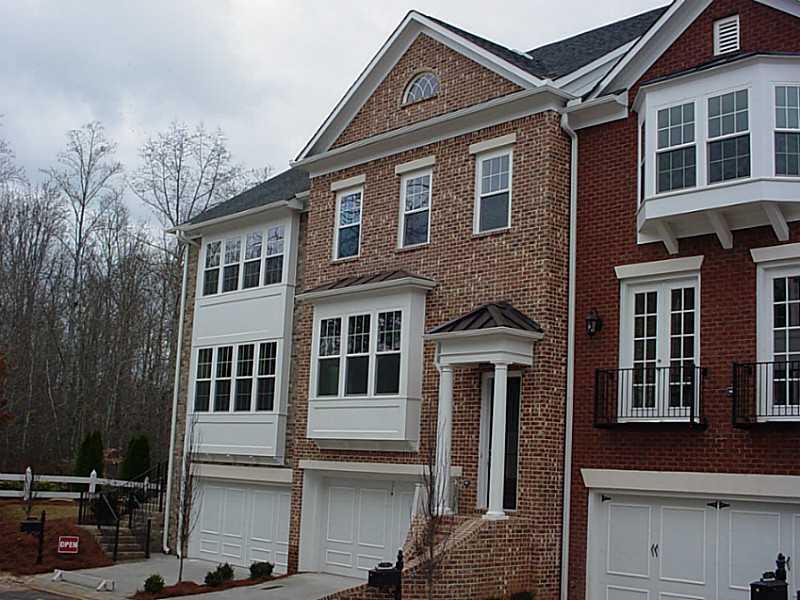 7203 Lowery Oak Dr., Roswell, GA 30075