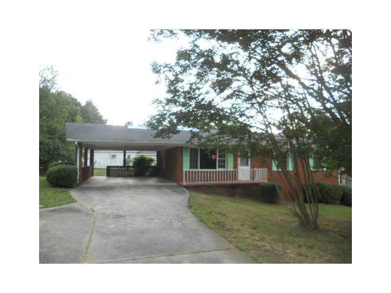 2102 Dixie Dr., Gainesville, GA 30504