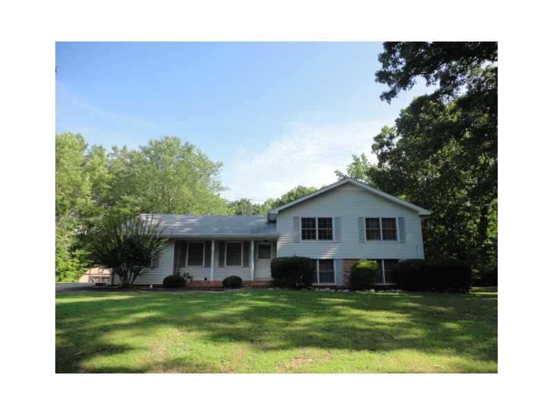 2095 Ridge Rd., Douglasville, GA 30134
