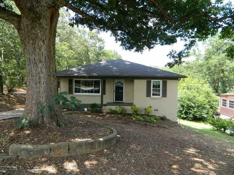 2033 Braeburn Cir., Atlanta, GA 30316