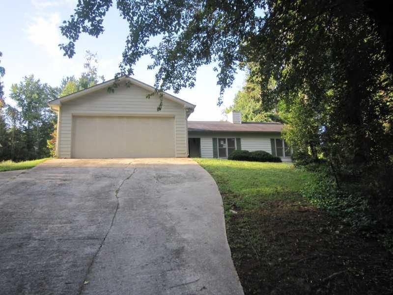 5257 Flat Creek Rd., Gainesville, GA 30504