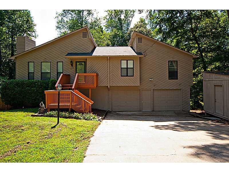 223 Deerchase Dr., Woodstock, GA 30188