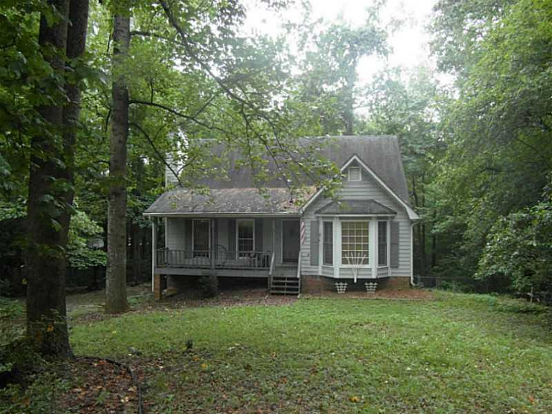904 Pointe Cir., Woodstock, GA 30188