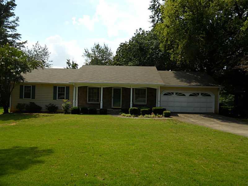 930 Chesterfield Dr., Marietta, GA 30066