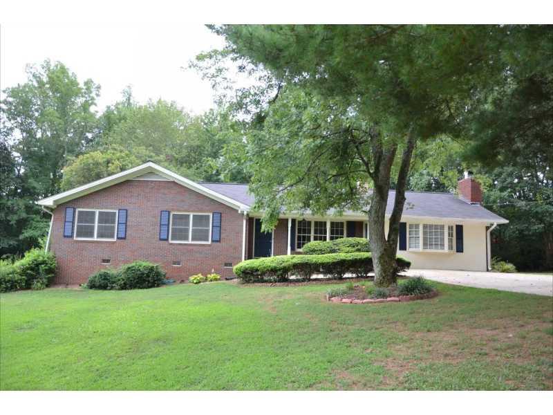 3049 Saint Charles Ave., Gainesville, GA 30504