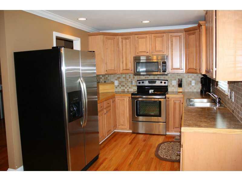 590 Toonigh Rd., Woodstock, GA 30188