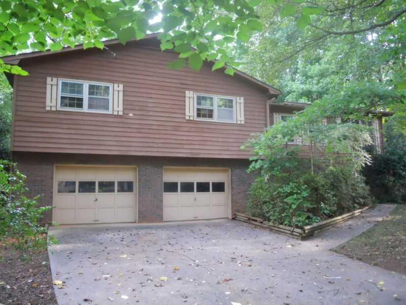 1872 Poinsetta Dr., Acworth, GA 30102