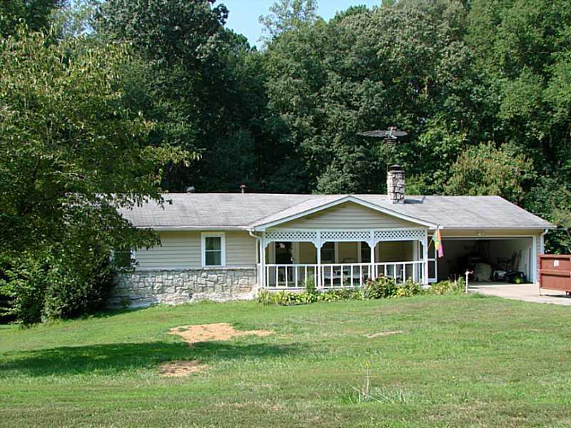 3305 Newcastle Way, Snellville, GA 30039