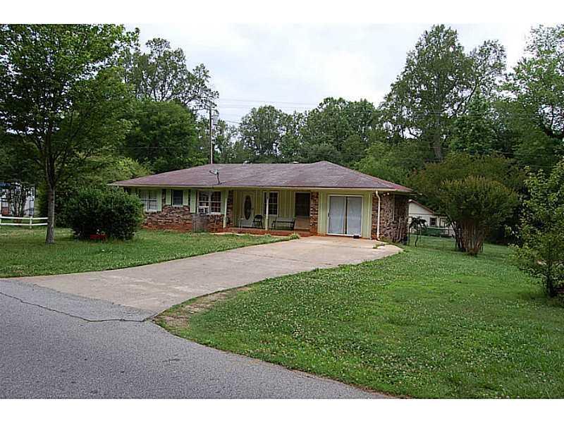 3616 Titshaw Dr., Gainesville, GA 30504