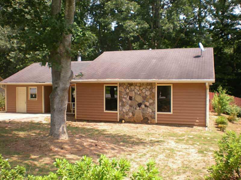 2235 Marshes Glenn Dr., Norcross, GA 30071