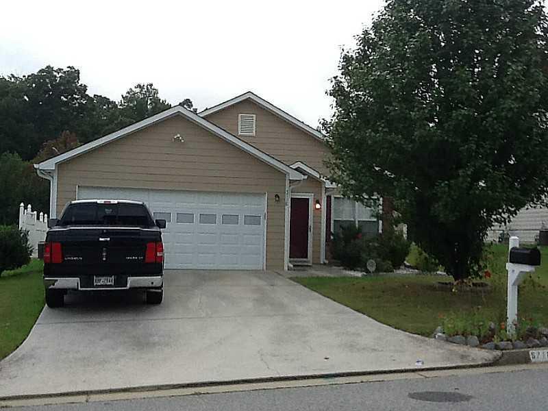 5718 Rockingwood Dr., Atlanta, GA 30349