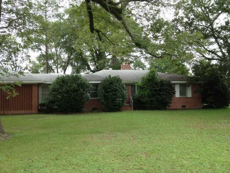 4 N Crawford St., Reynolds, GA 31076