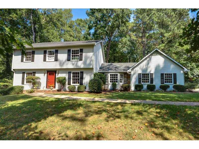 2020 Bushy Run, Roswell, GA 30075