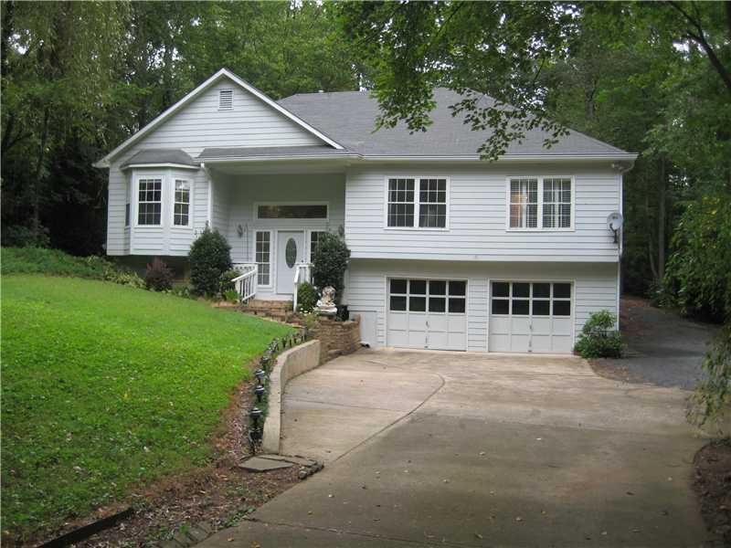 199 Rosewood Dr., Woodstock, GA 30188