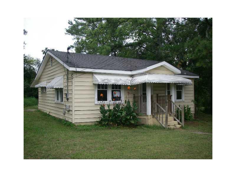 122 Pine Dr., Calhoun, GA 30701