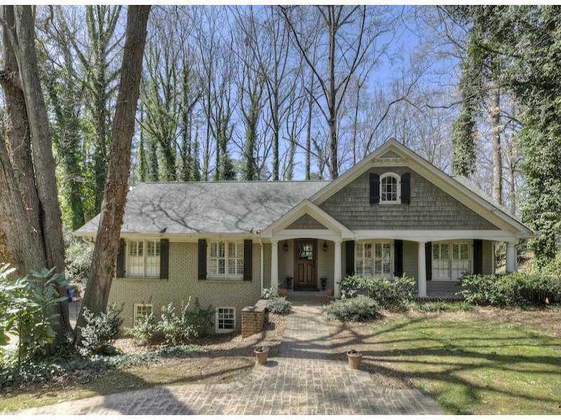 4580 Club Ter., Atlanta, GA 30319