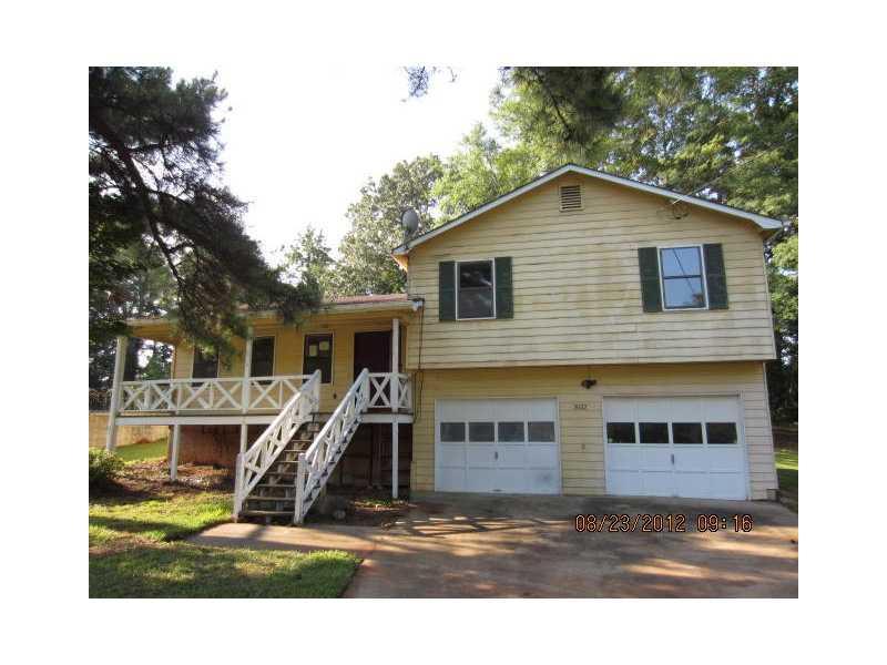 256 Quail Hollow Dr., Dallas, GA 30157