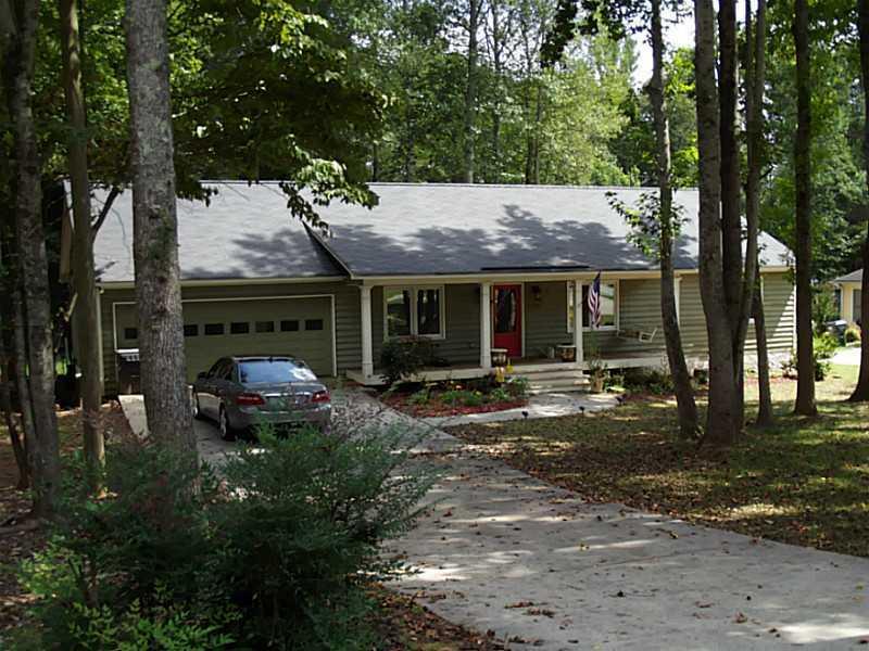 3475 Lakeside Ln., Cumming, GA 30040