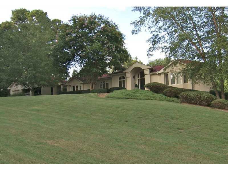 525 Willow Knoll Dr., Marietta, GA 30067