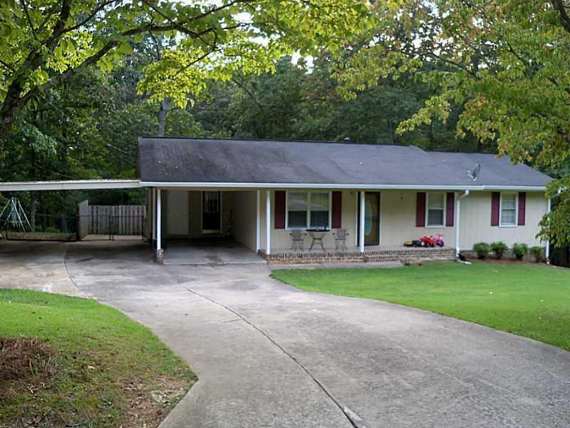 64 Pineridge Dr., Silver Creek, GA 30173