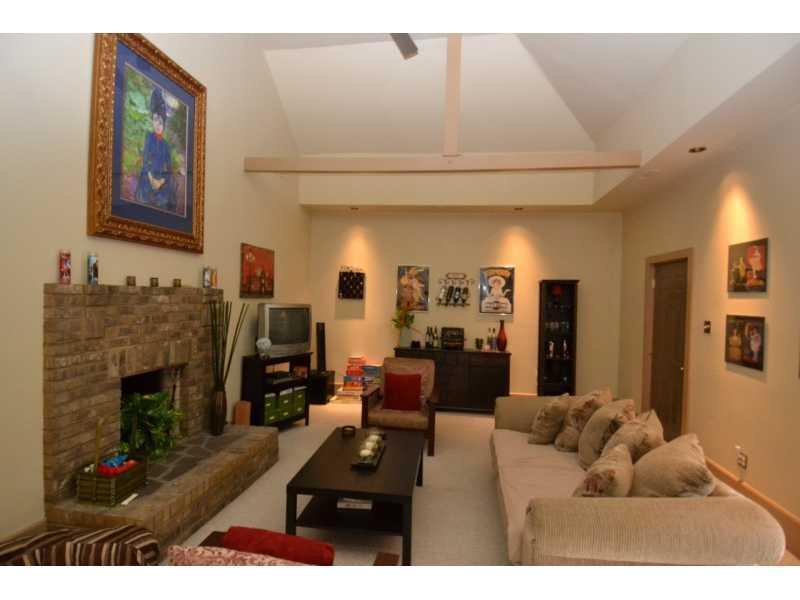 1699 Annie St., Atlanta, GA 30318