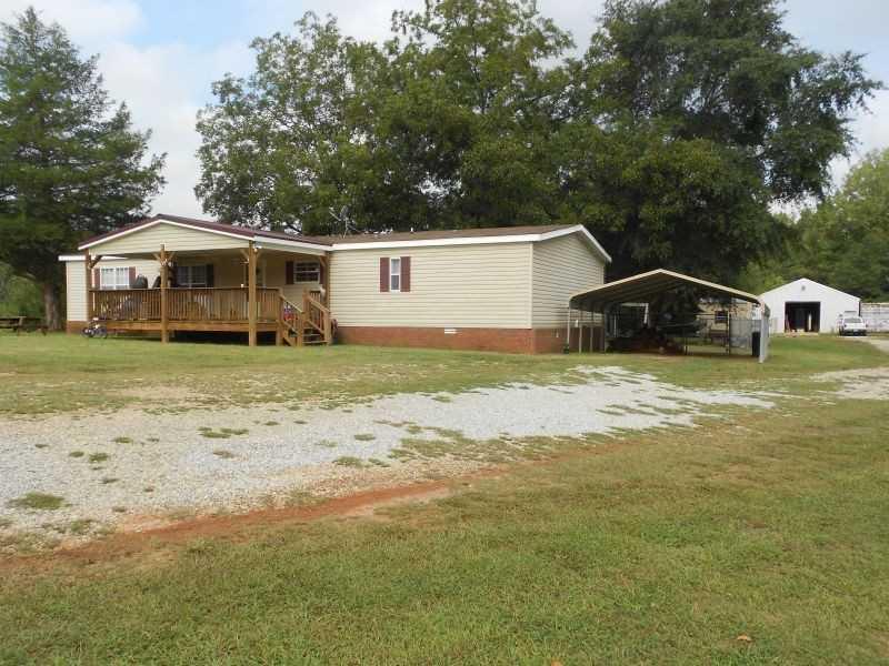 1199 Old Miller Rd., Maysville, GA 30558