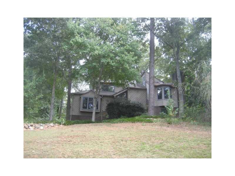 325 Old Tree Trace, Roswell, GA 30076