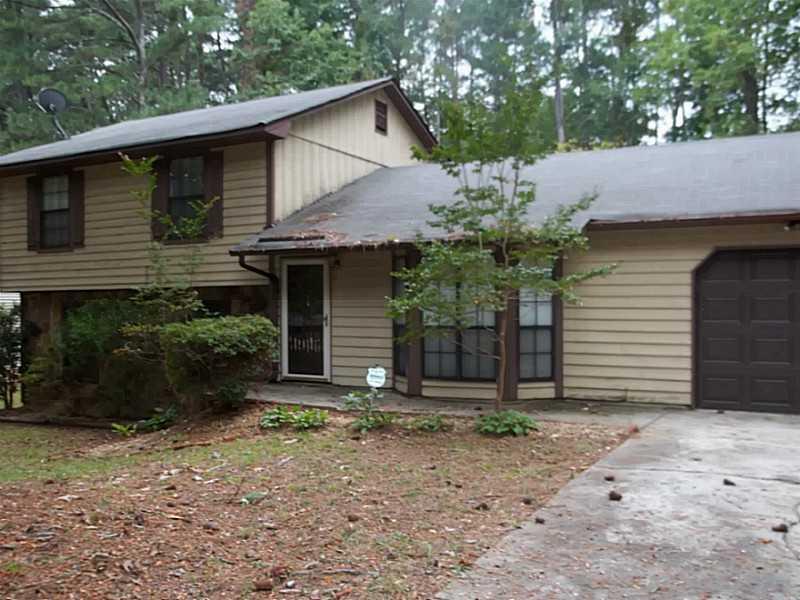 1909 Sailcloth St., Lithonia, GA 30058