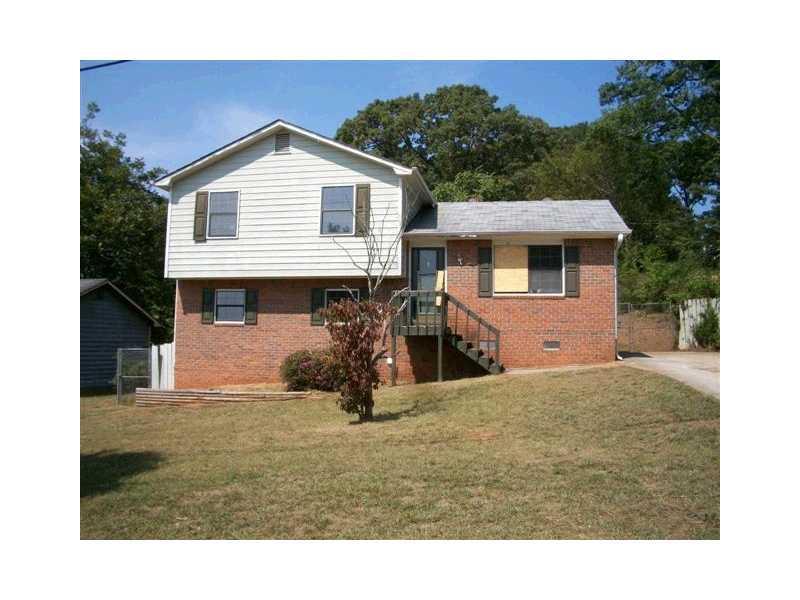 2695 Rockdale Dr., Decatur, GA 30034