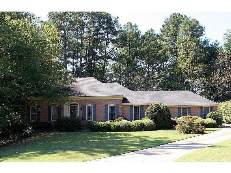 11960 Mountain Laurel Dr., Roswell, GA 30075