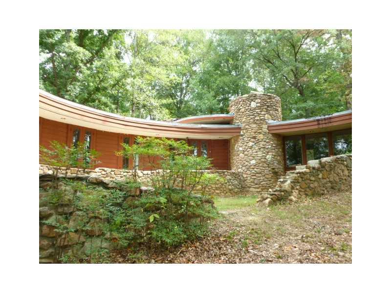 4132 Dogwood Farm Rd., Lithonia, GA 30038