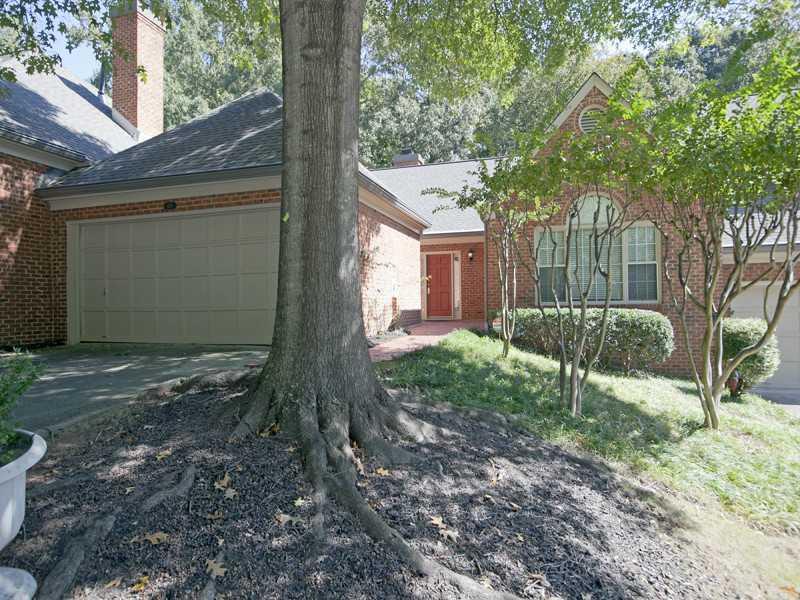 430 Greenlaurel Dr., Sandy Springs, GA 30342