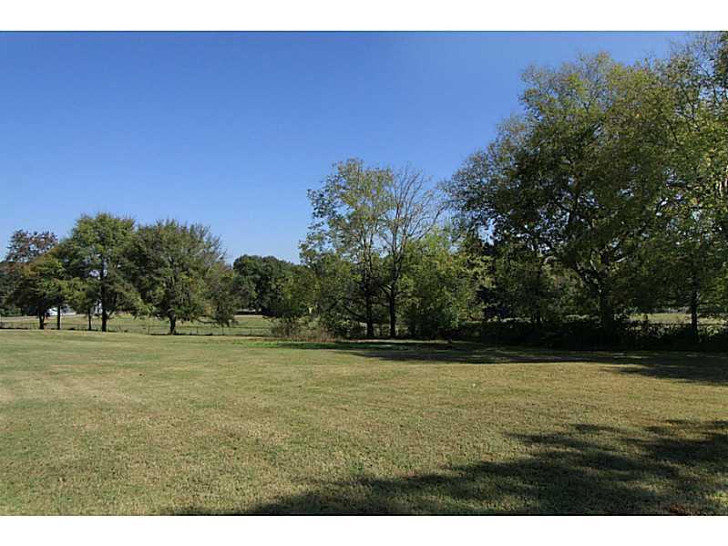 2468 East Cherokee Dr., Woodstock, GA 30188